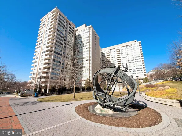 4515 Willard Ave APT 506S, Chevy Chase, MD 20815