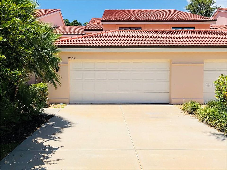 1st image of 7554 Fairway Woods Dr #302