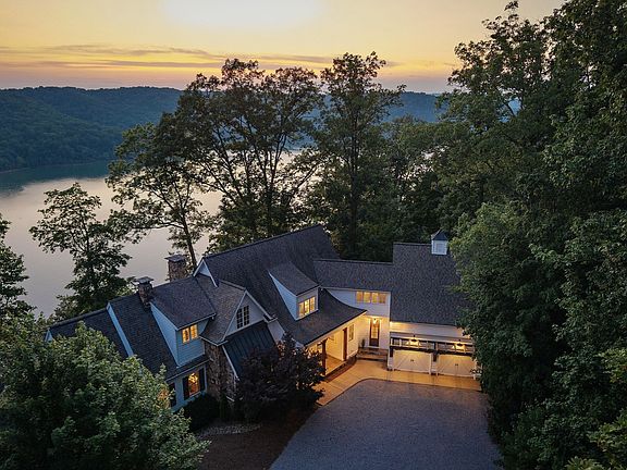 2nd image of 2183 Backbone Rd