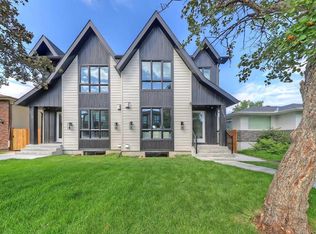520 S 22nd Ave NW, Calgary, AB T2M1N6