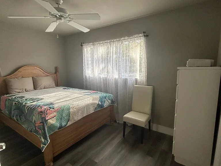 3103 Saxon Dr — Photo 14