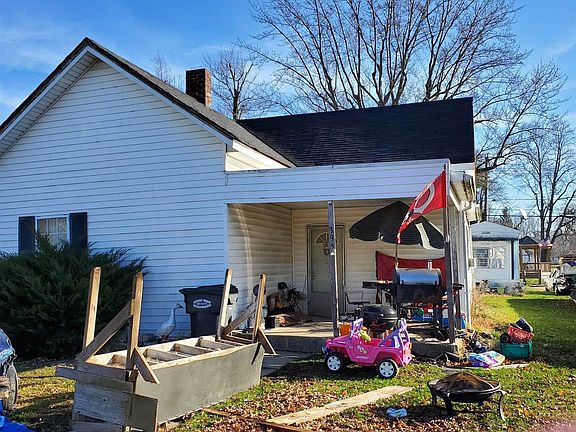 4th image of 395 N Union St