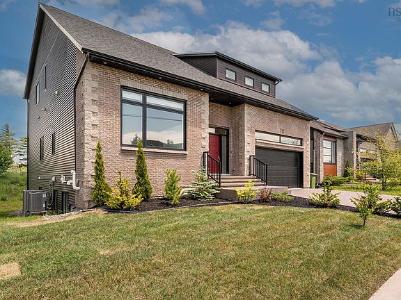 2nd image of 70 Bradford Pl
