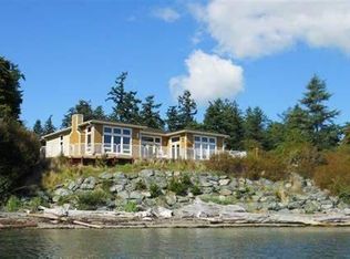 111 5th St, Anacortes, WA 98221