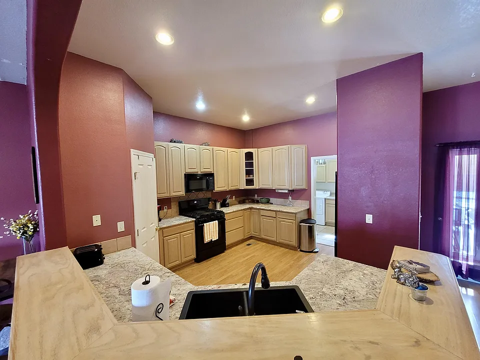 96 Woodward Dr