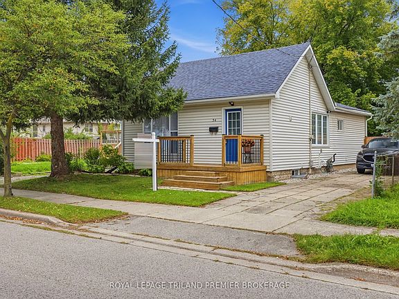2nd image of 34 Paddington Ave