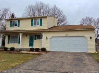 295 Eagle Way, South Lyon, MI 48178