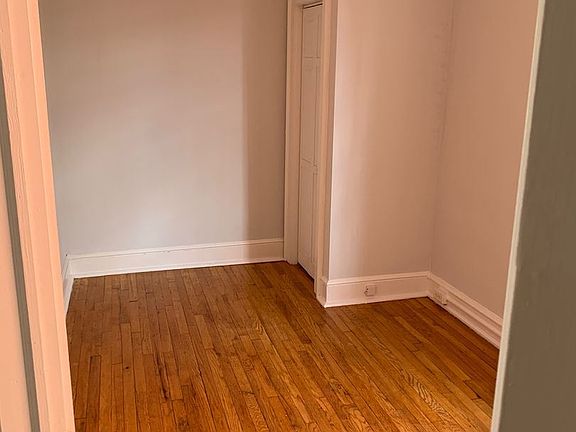 4th image of 1123 W Grace St APT 5