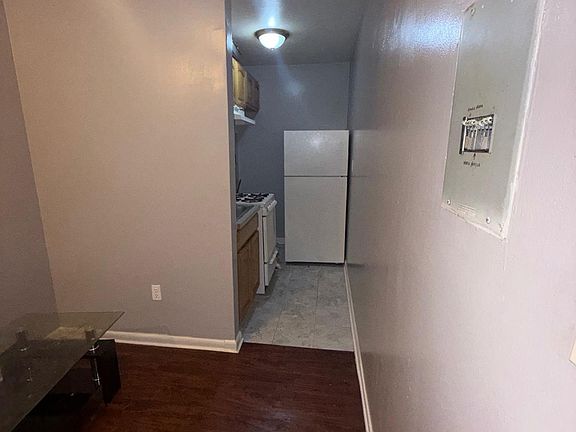 2nd image of 311 Clinton Ave #315