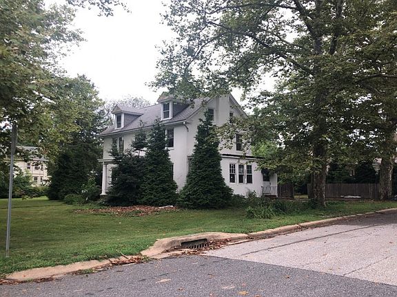 2nd image of 411 Lore Ave
