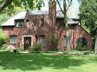 219 Overwood Rd, Akron, OH 44313