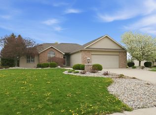 5369 Bear Creek Pass, Auburn, IN 46706