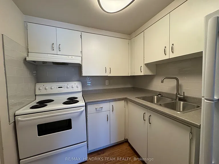 16 Capner St #111 — Photo 3