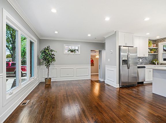 5th image of 8258 N Newcastle Ave