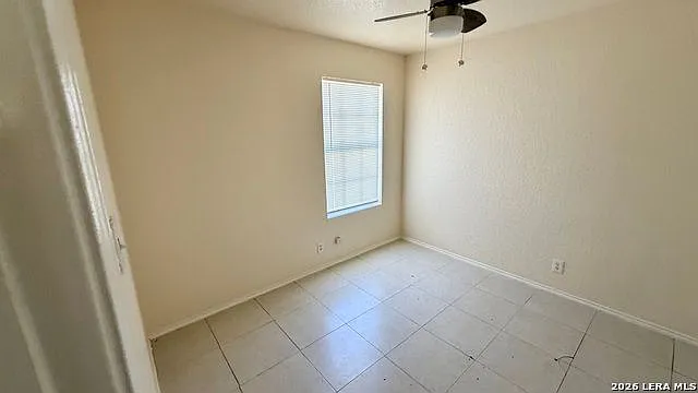 10026 Sungate Park — Photo 11
