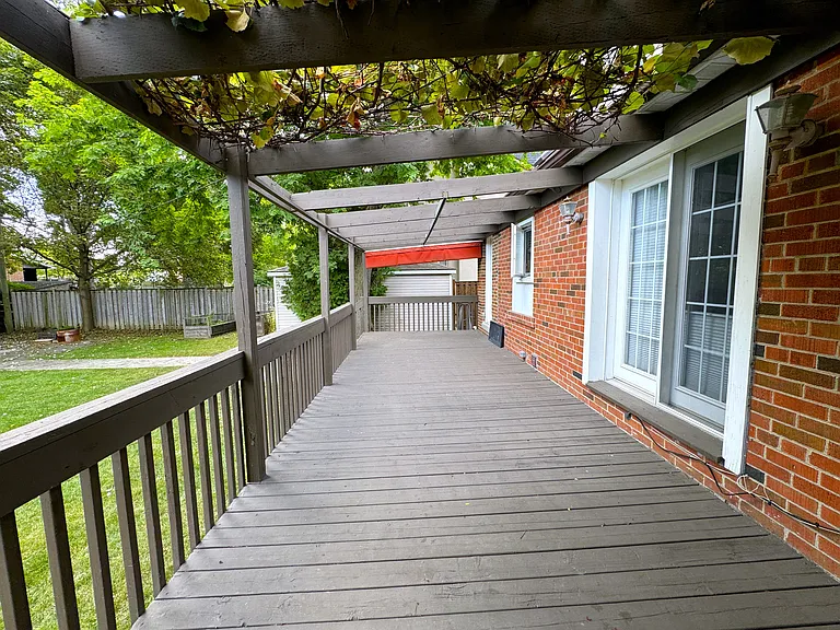 5 Lanbrooke Ave — Photo 14