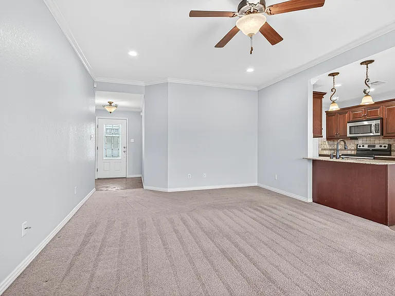 2701 Dyllan Ct — Photo 4
