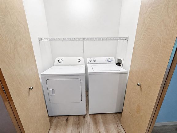5th image of 1092 Walnut Ave Unit 216