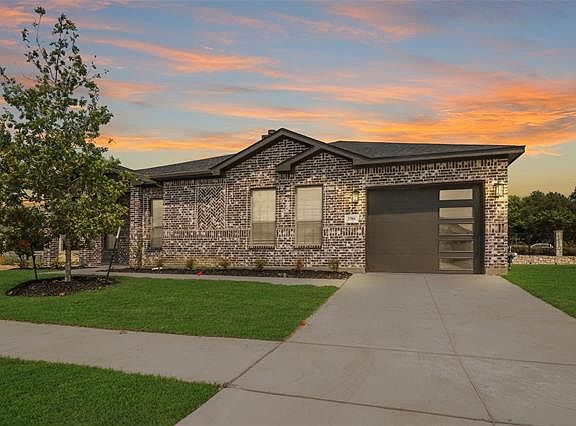 3rd image of 3705 Fireside Ln