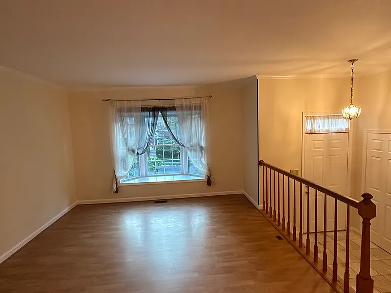 9685 Woodhenge Ct — Photo 19