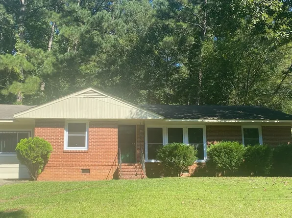 246 Robert E Lee Dr, Columbus, GA 31903