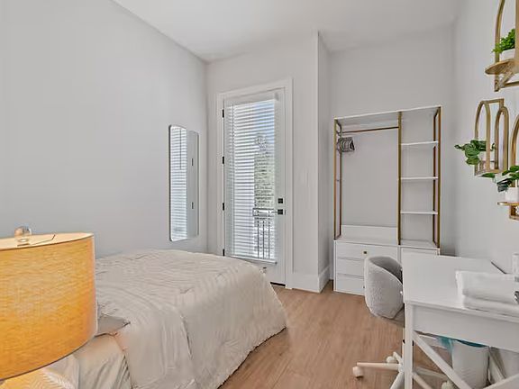 2nd image of 1206 Moody St