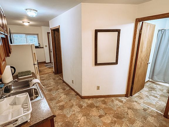 5th image of 3001 S Clement Ave