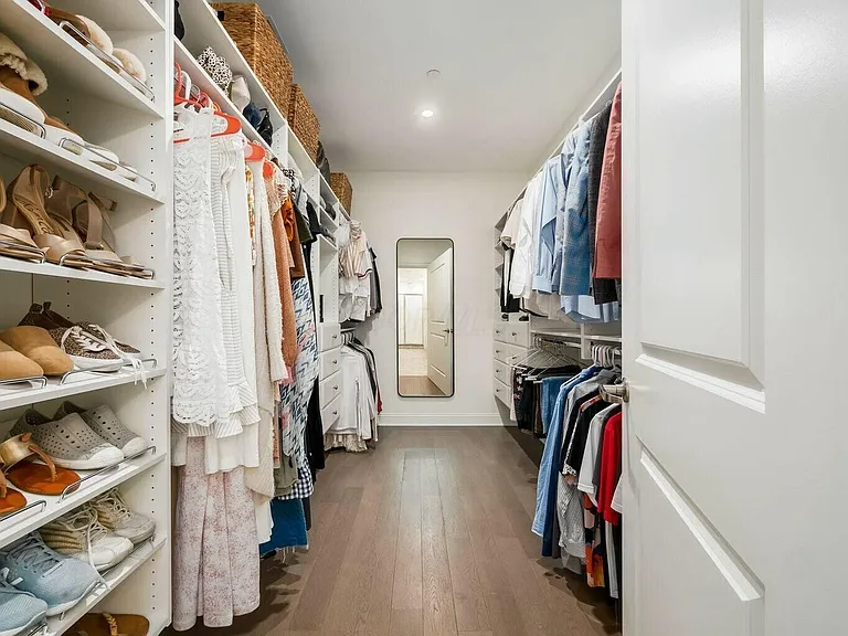 250 Spring St #713 — Photo 14