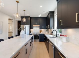 588 Whiteside St #2, Saanich, BC V8Z 1Y6