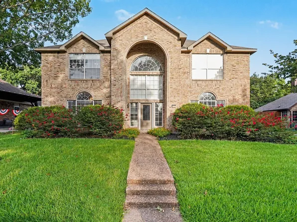 8017 Arlie Ln, North Richland Hills, TX 76182