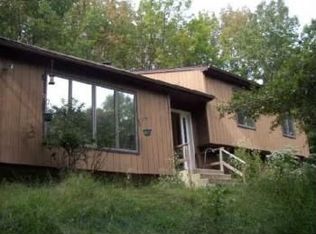 36 Wellesley Rd, Bloomingburg, NY 12721