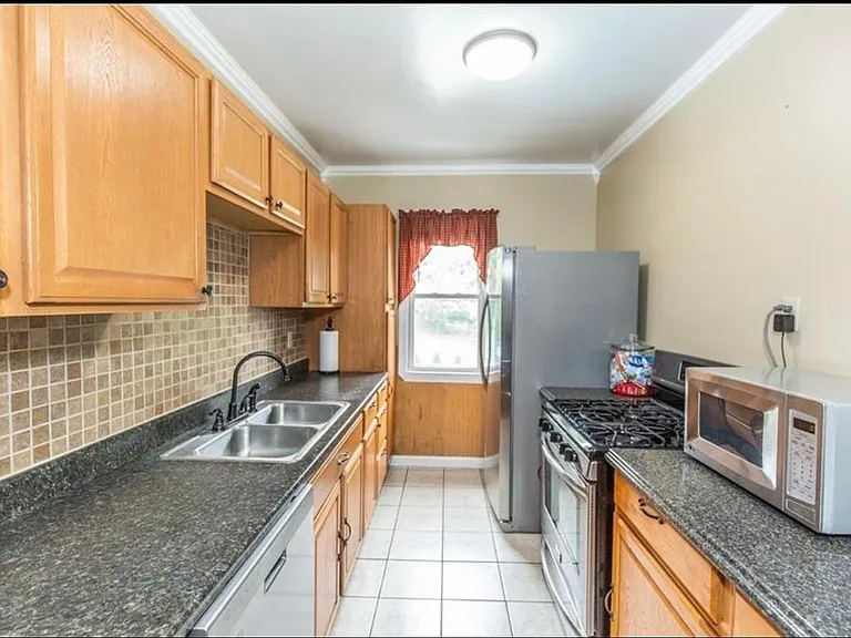 164 Rivulet St #2 — Photo 2