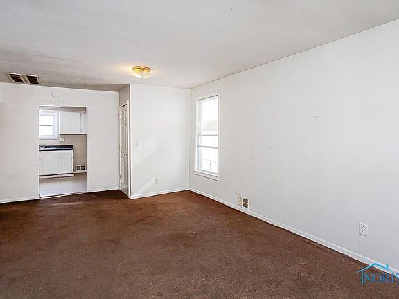 3rd image of 738 Yondota St