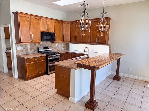 2nd image of 78 Sedona Ct