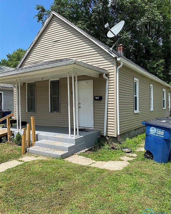 2nd image of 1614 Pinewood Ave