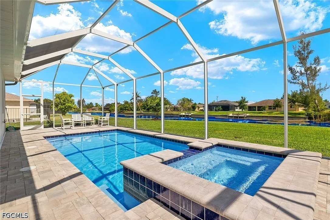 3 bed, 2.0 bath, 1700 sqft, $4,955 — Photo 1