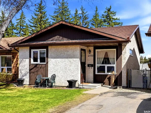 2750 MEADOW LANE E, Regina, SK S4V 1L6