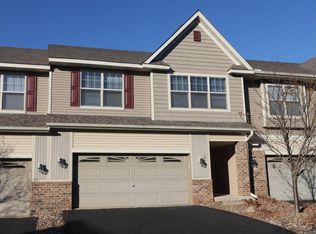 1013 Drew Dr, Woodbury, MN 55129