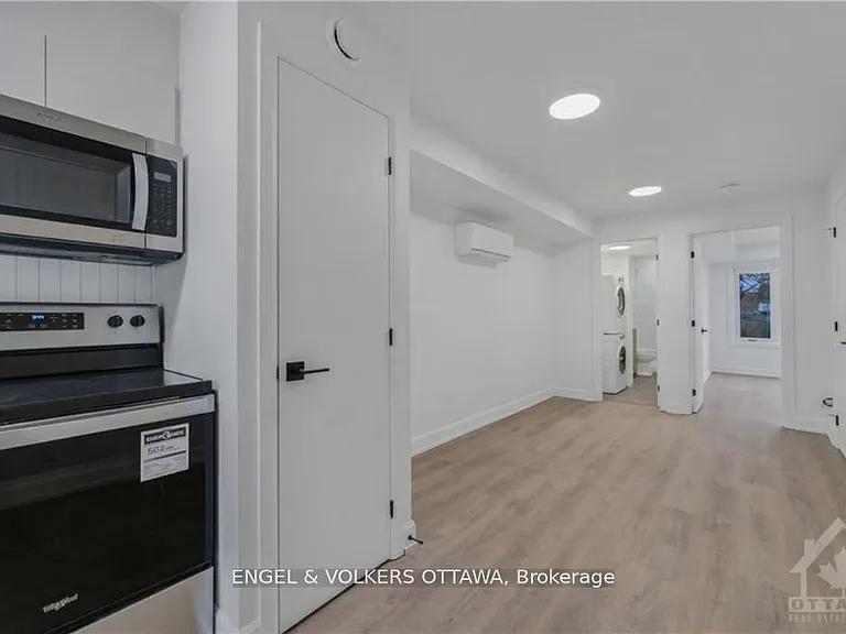 4 Monk St #2 — Photo 3