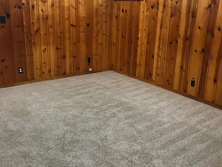 908 Rosser Ln — Photo 10