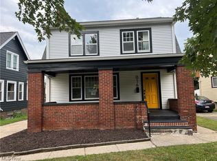 816 Woodview Rd, Cleveland, OH 44121