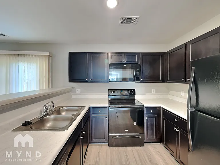 26 Red Robin Ct — Photo 5