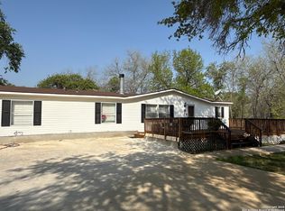 4132 Accors, Elmendorf, TX 78112
