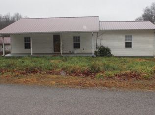 1315 Buckner Rd, Monterey, TN 38574