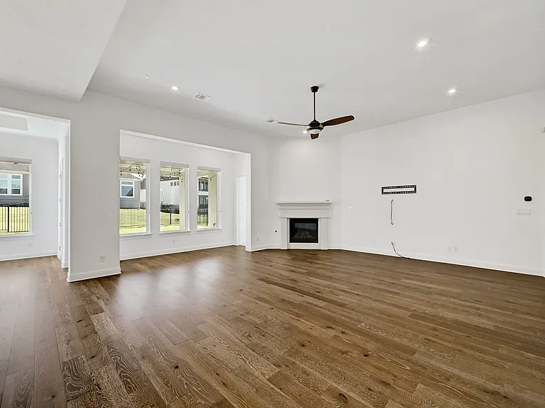2124 Bel Paese Bnd — Photo 10