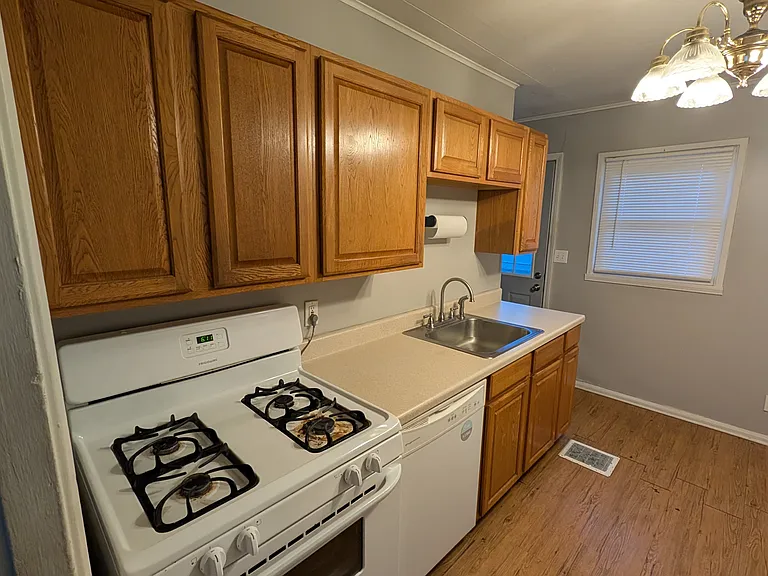847 Veto St NW — Photo 22