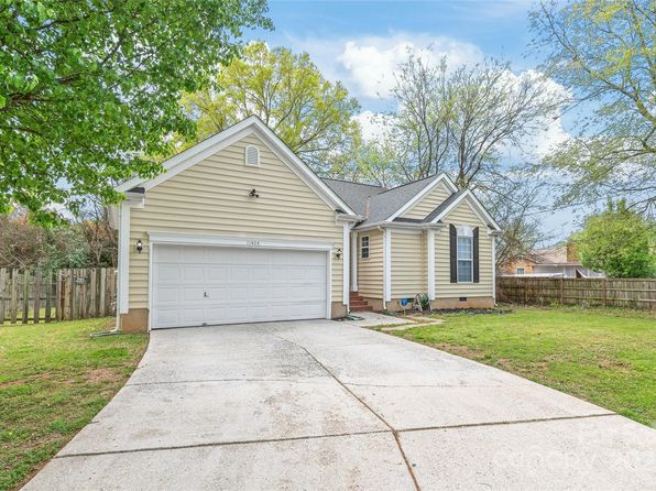 11404 Larix Dr, Charlotte, NC 28273