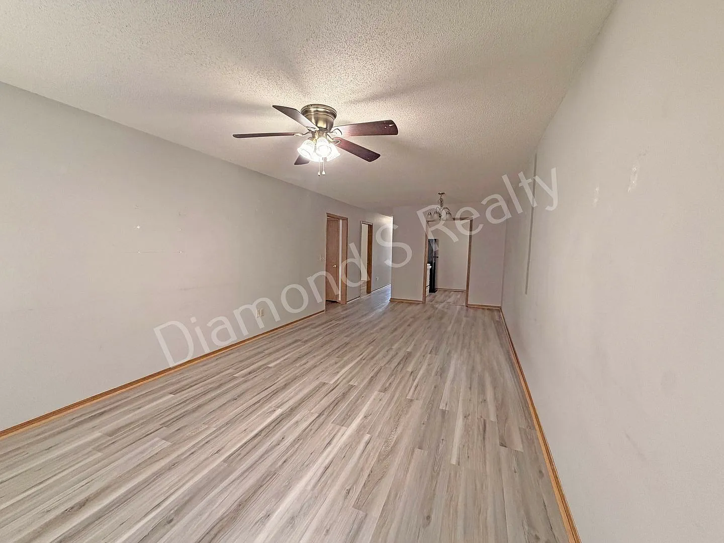 1499 W Rainey Fourplex — Photo 3