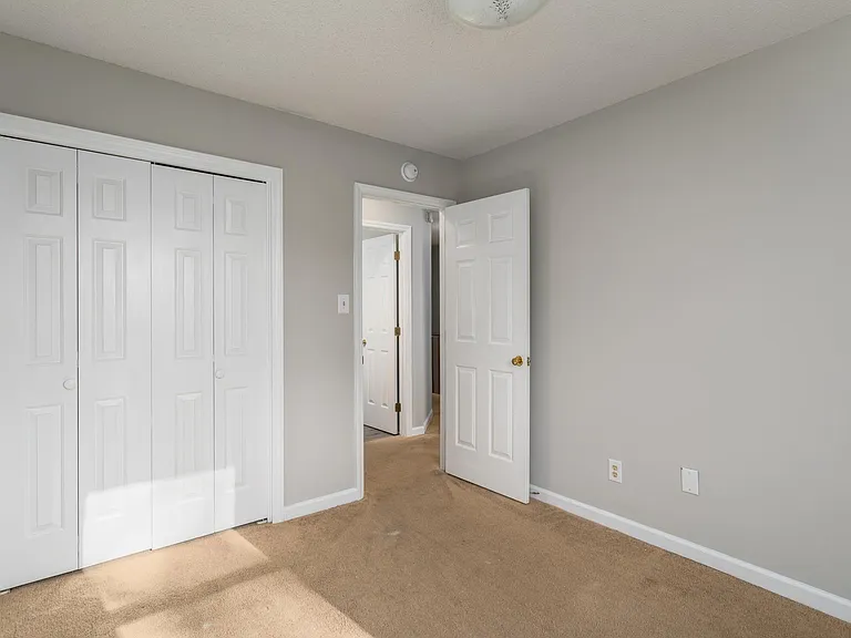 1149 Glendale Dr — Photo 26