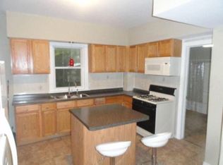 557 W 23rd St, Holland, MI 49423